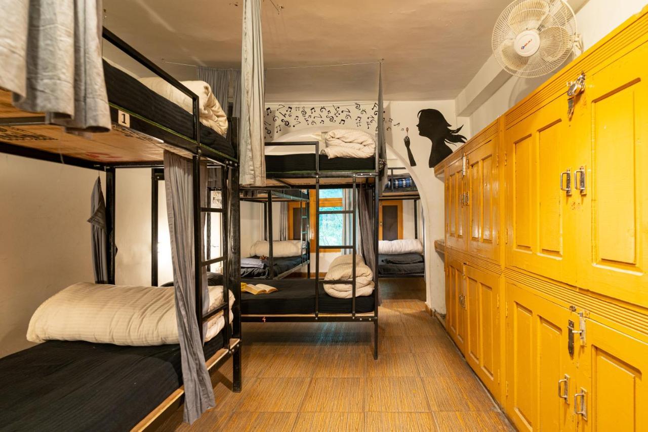 Nomads Hostel Kasol Kültér fotó